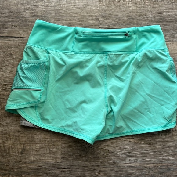 Athleta Shorts Ready Set Go 2 in 1 Short Mint Green Women Size Medium 623623 - Picture 10 of 13